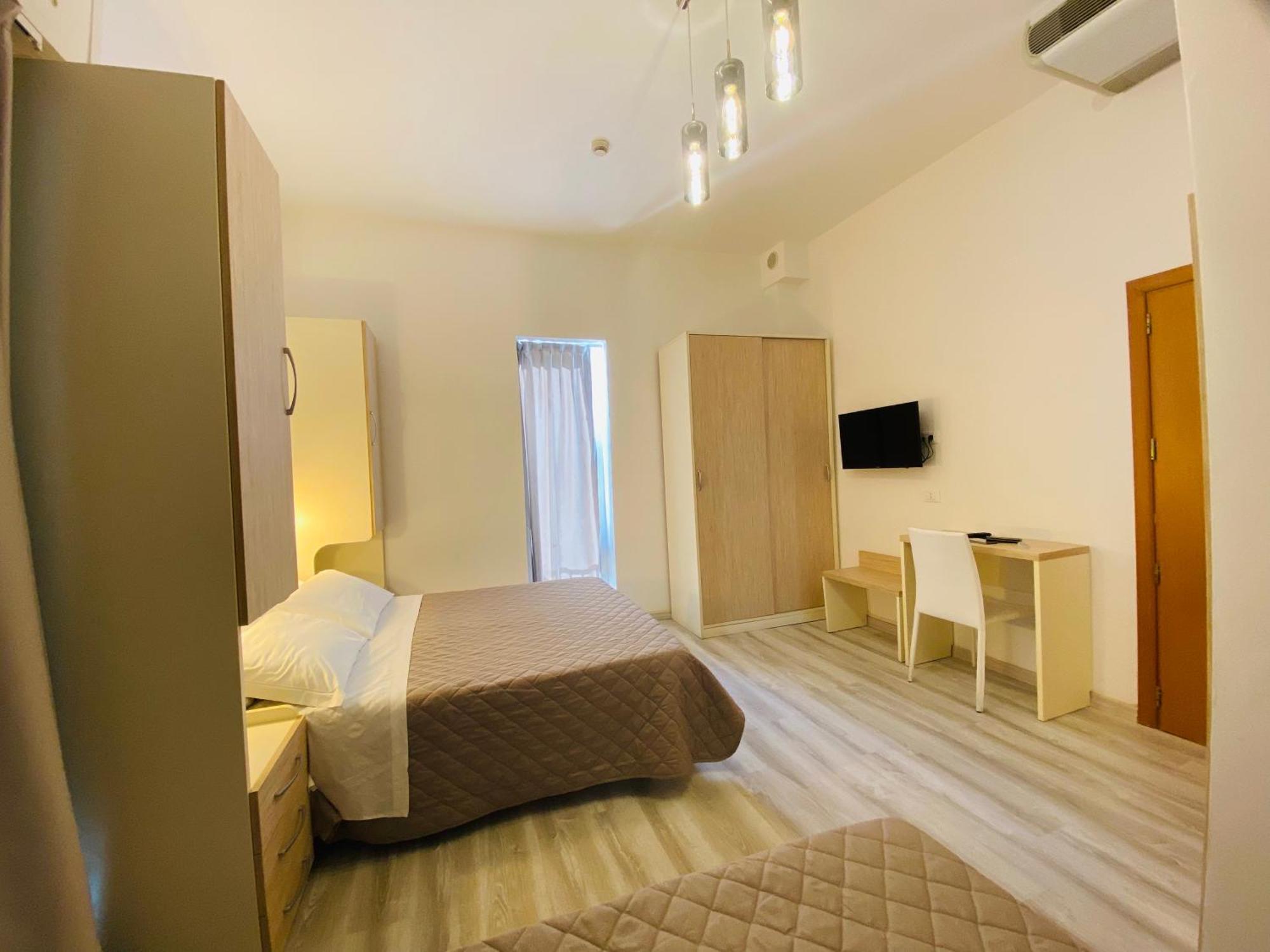 Hotel Butterfly Wellness & Spa リミニ エクステリア 写真