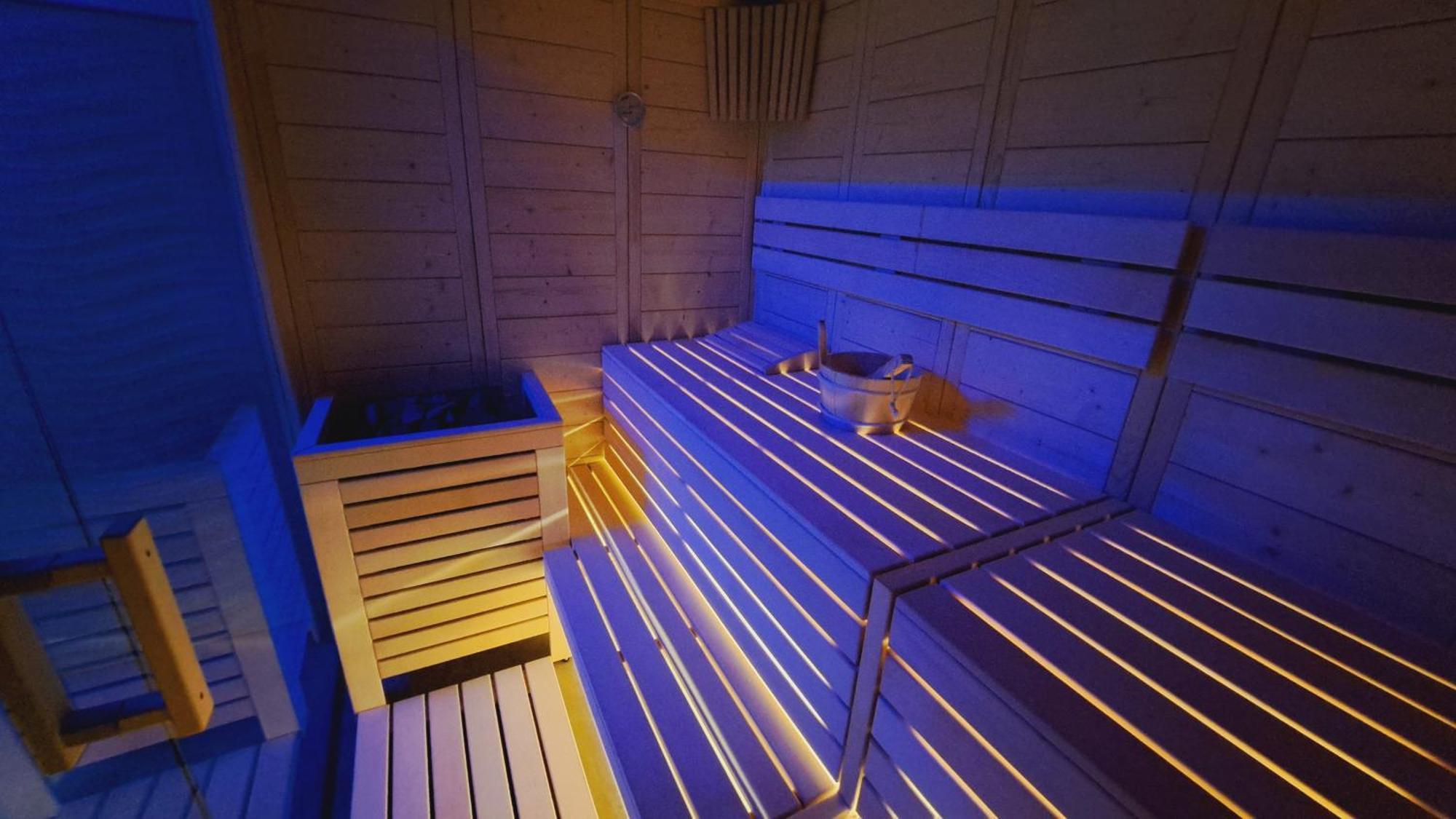 Hotel Butterfly Wellness & Spa リミニ エクステリア 写真